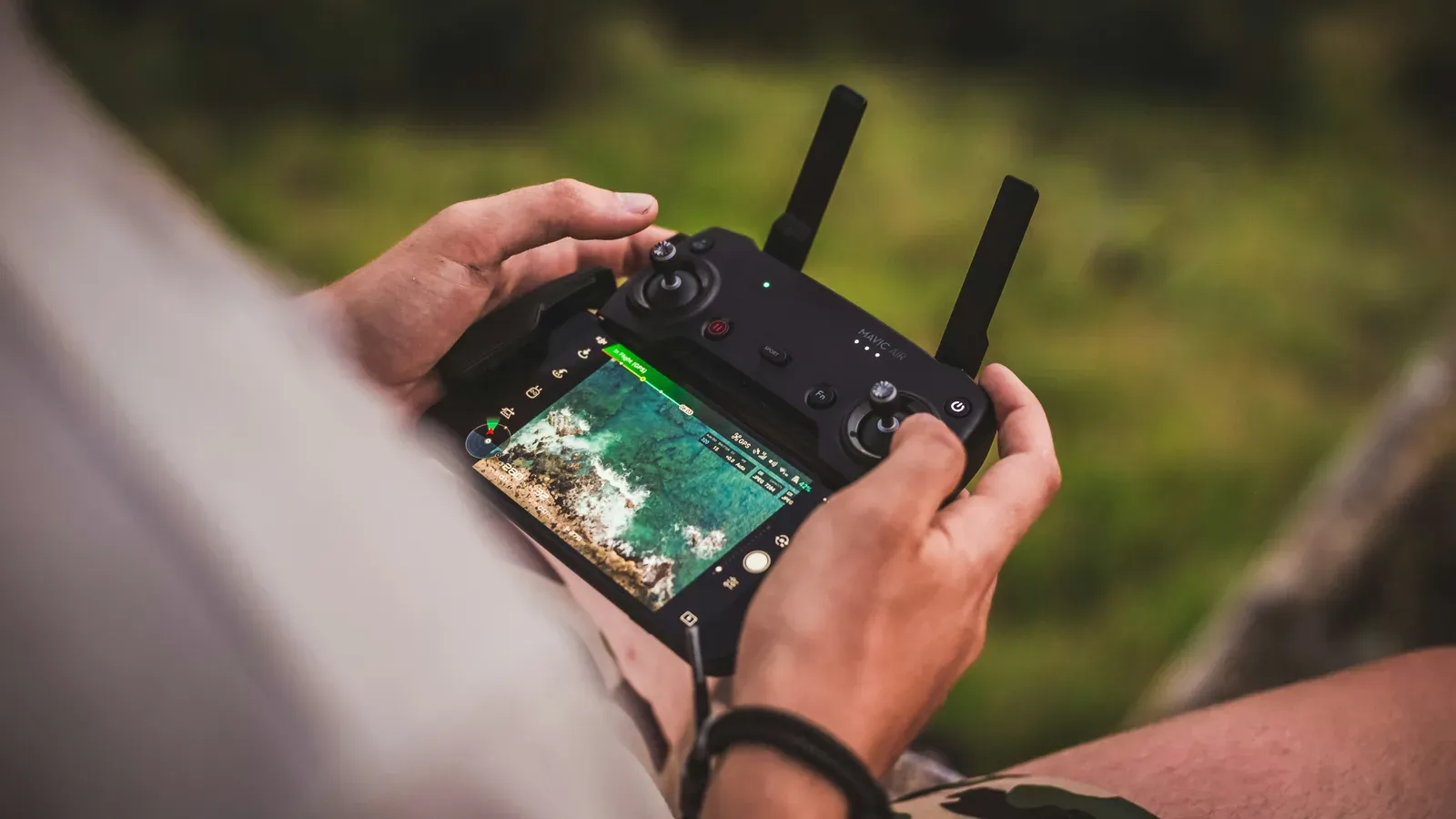 Drone pilot training on a new ground control station